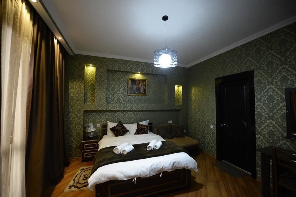 Begi Hotel Тбилиси Екстериор снимка