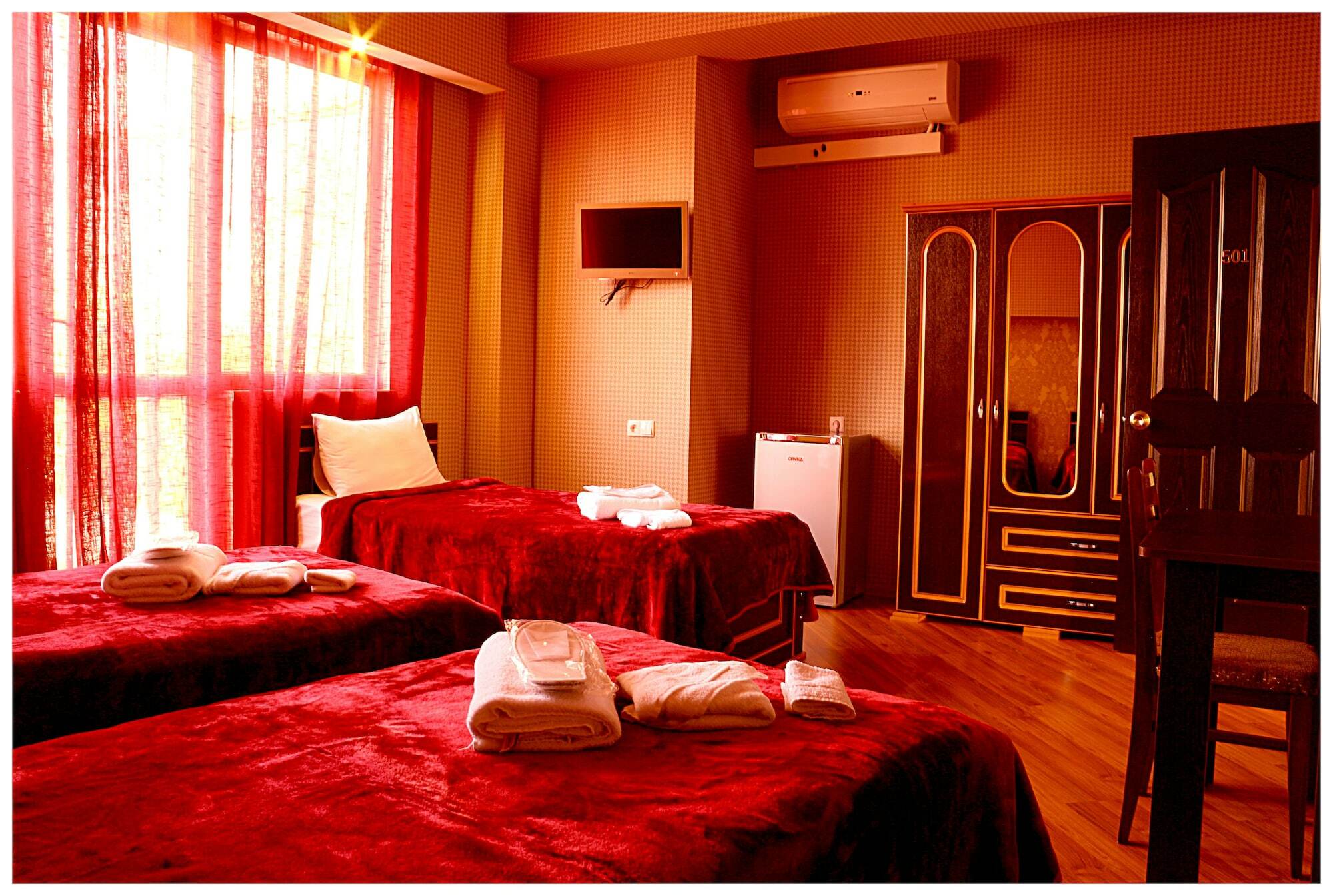 Begi Hotel Тбилиси Екстериор снимка